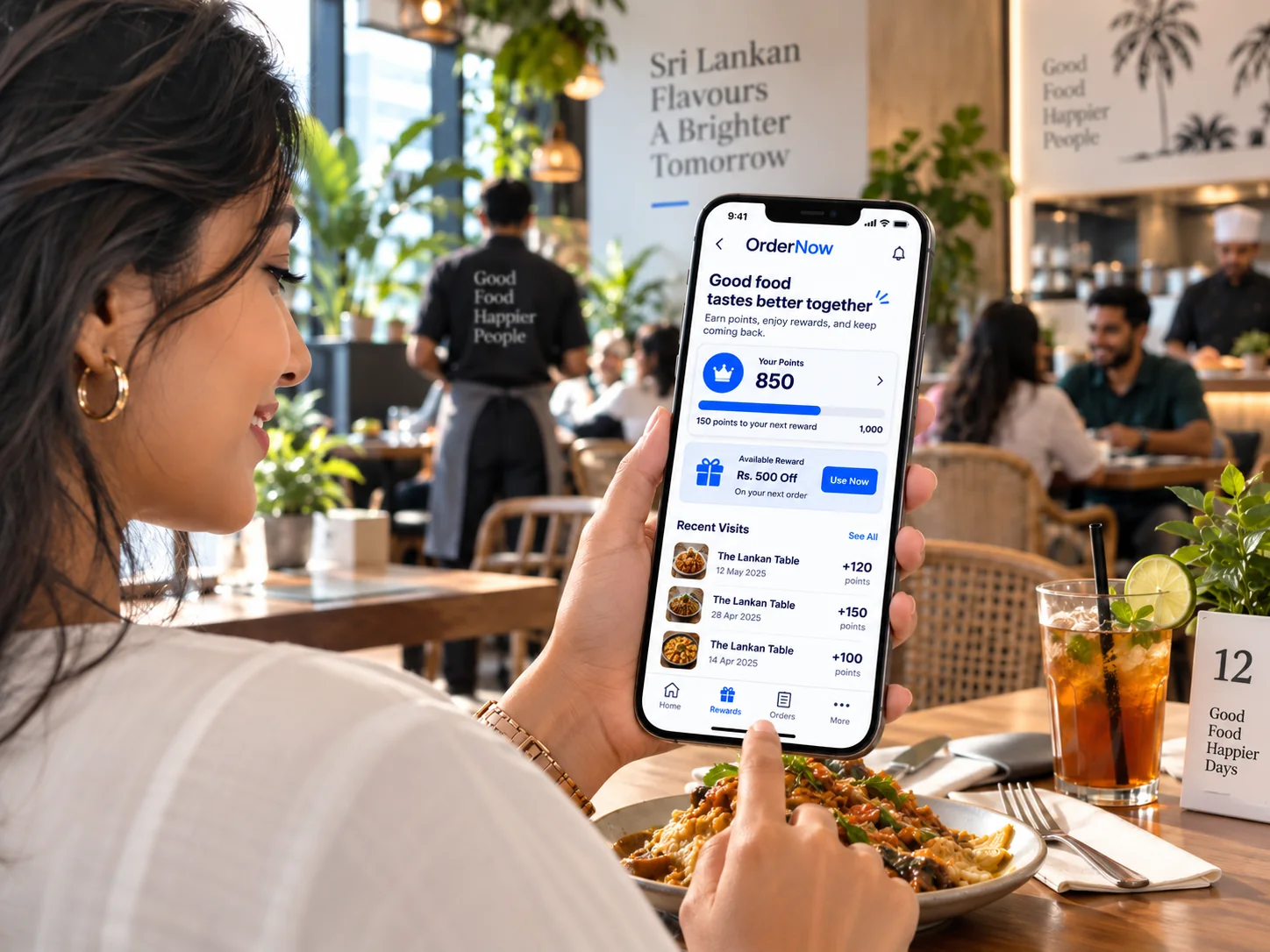 Restaurant customer scanning QR feedback