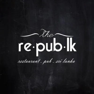 Peri Peri Chicken with Blue Cheese Dip at THE RE.PUB.LK