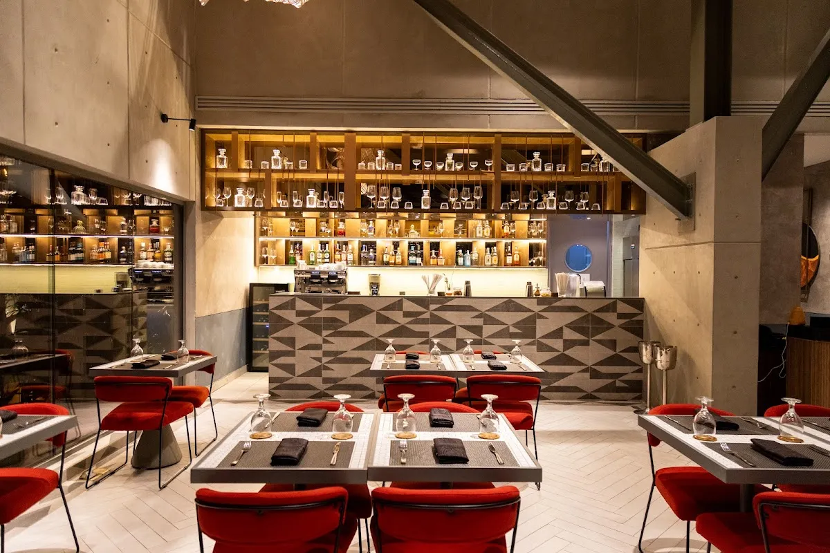 Canapé Bistro in Rajagiriya