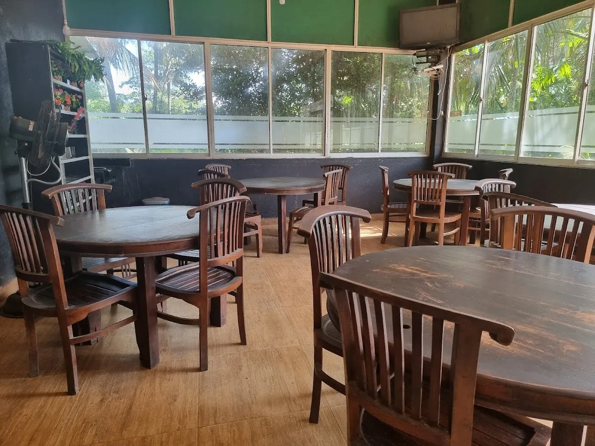 Green restaurant & Catering Service in Padukka