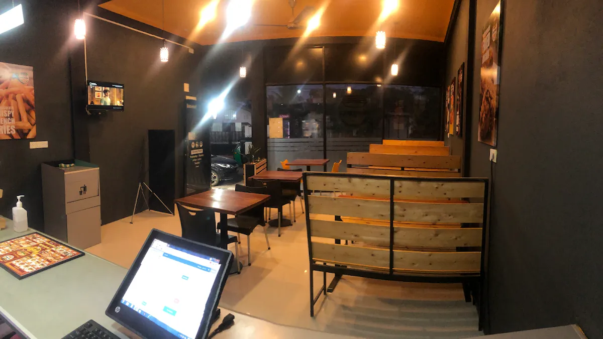 JOLLYBEEZ in Puttalam
