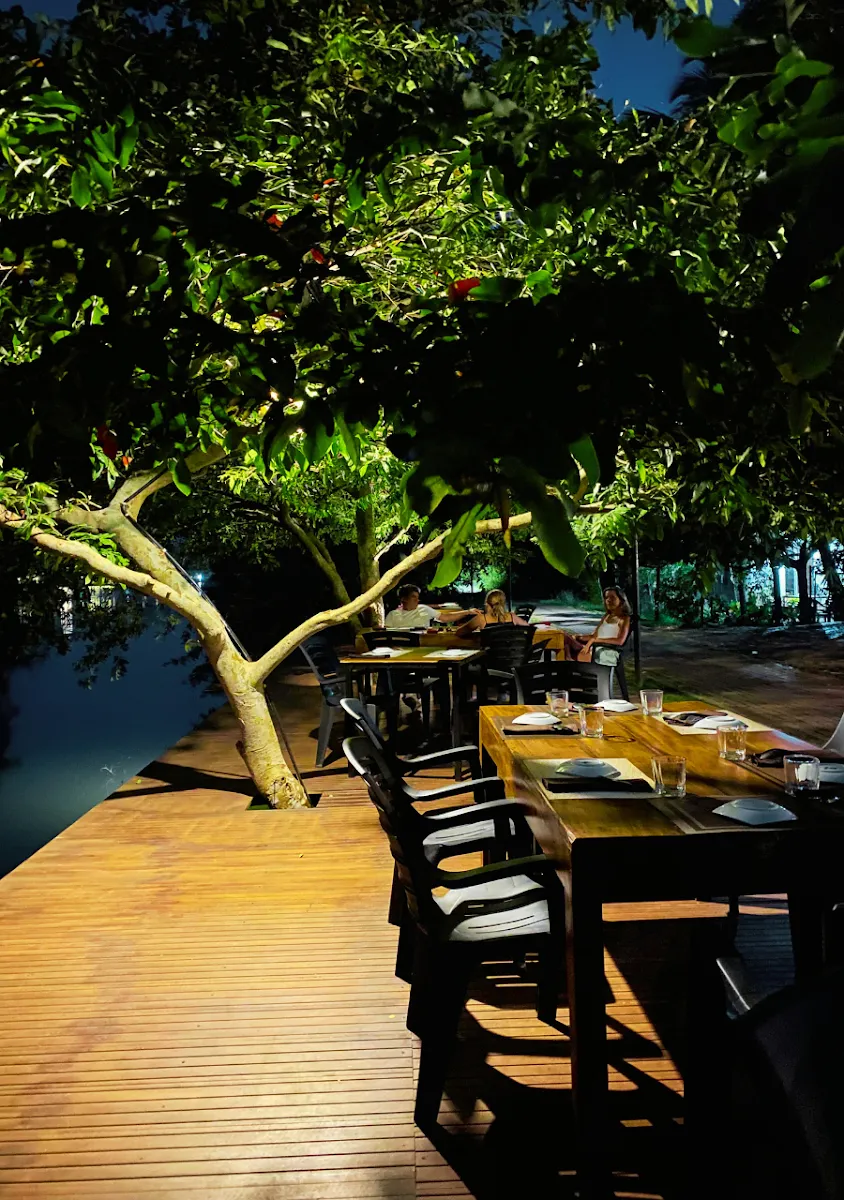 Kings Town Restaurant in Talawa