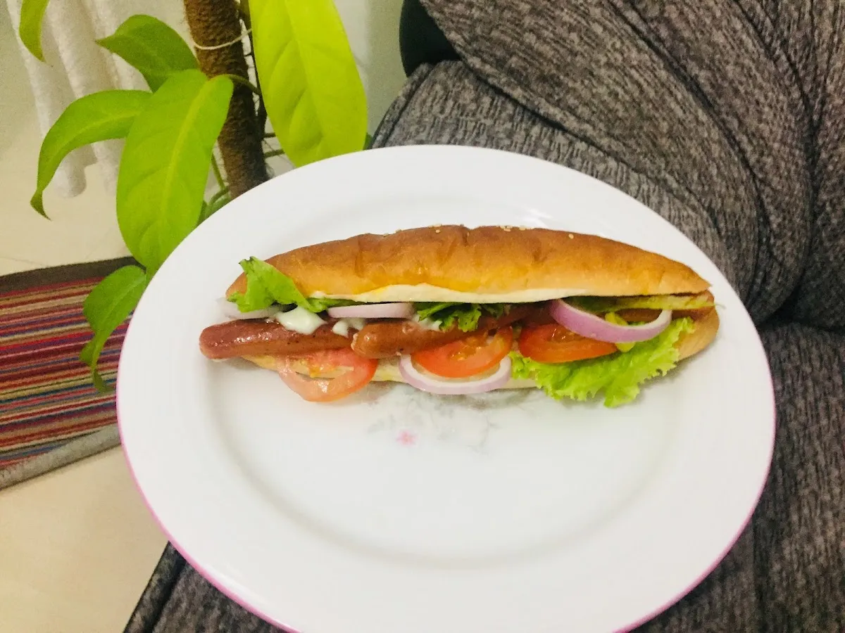 NR Burger Hut in Sainthamaruthu