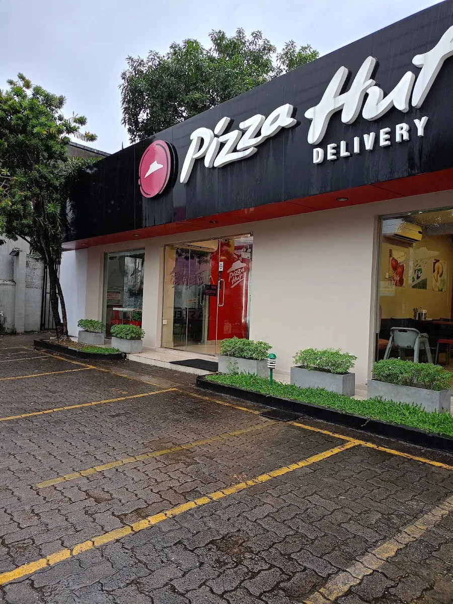 Pizza Hut Athurugiriya in Athurugiriya