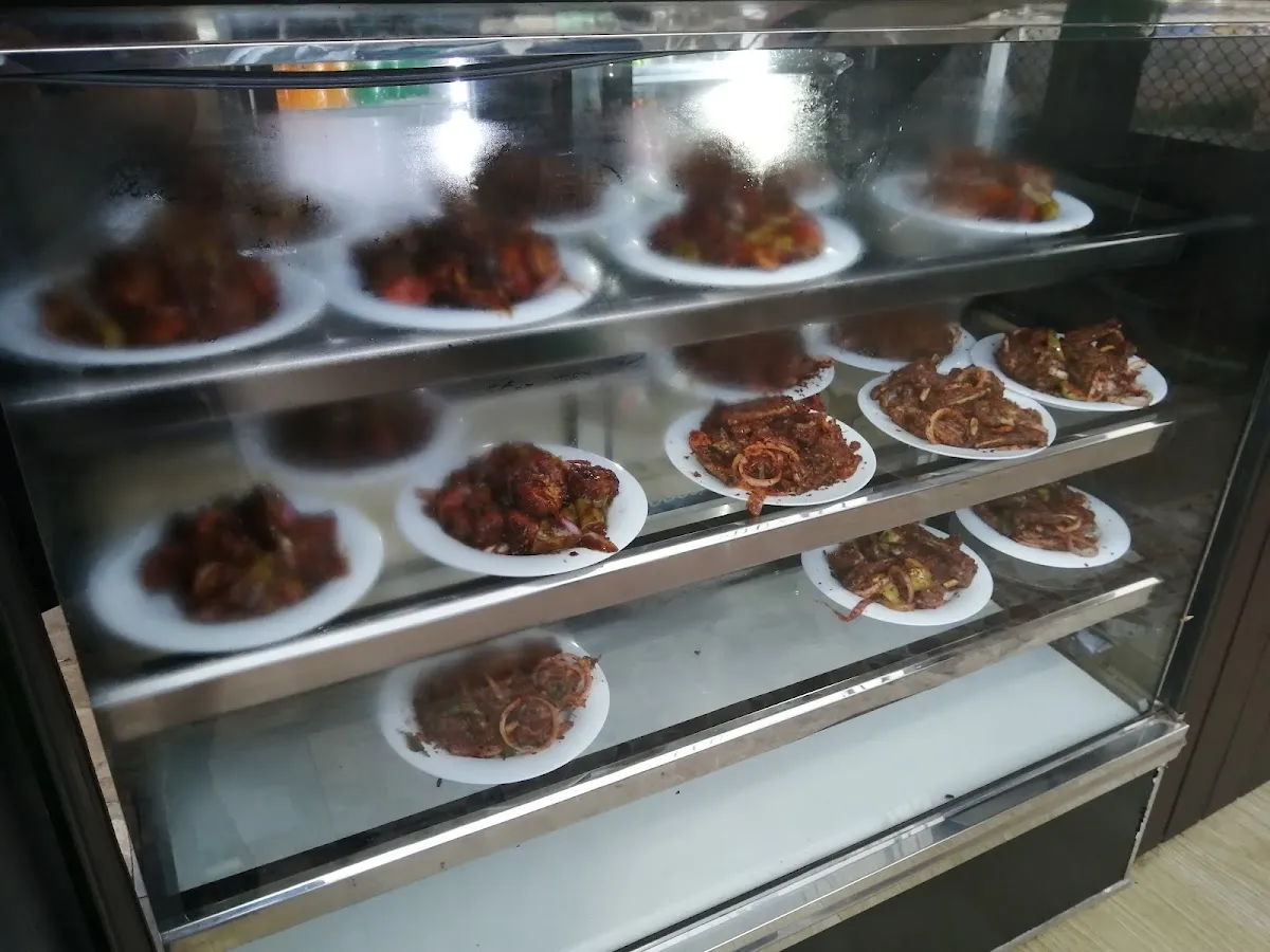 Shehanz Food Center in Kesbewa
