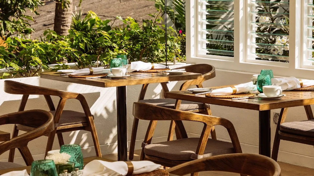 Table by Nyne in Colombo 11