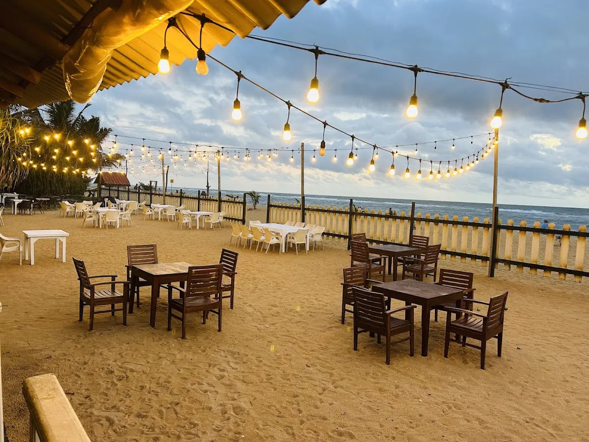 THE DECK in Dehiwala