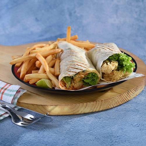 CRISPY CUTTLEFISH WRAP at Cafe 007 - Embilipitiya