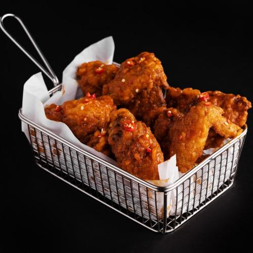 SPICY CRISPY WINGS 5 WINGS at Burger House SL