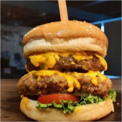 BIG MOUTH BITES BEEF PATTY at Chili's Sri Lanka