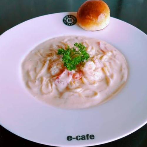 Cream Prawn Spaghetti at E CAFE - Coffee & Bread