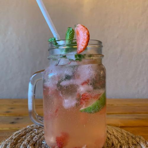 Strawberry at Iglu Cafe