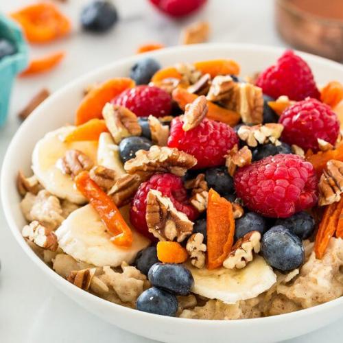 Oats with Fresh Fruit & Nuts