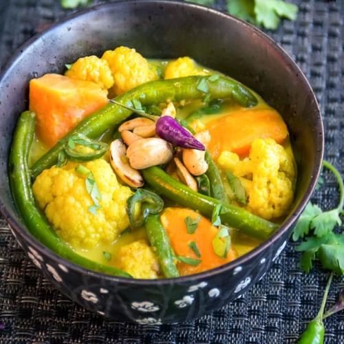 VEGETABLE CURRY
