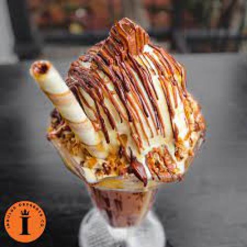 CARAMEL &amp; PEANUT RETREAT at Indulge Dessert Co