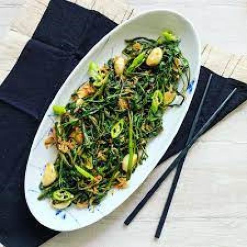 Fried Garlic with Kankun