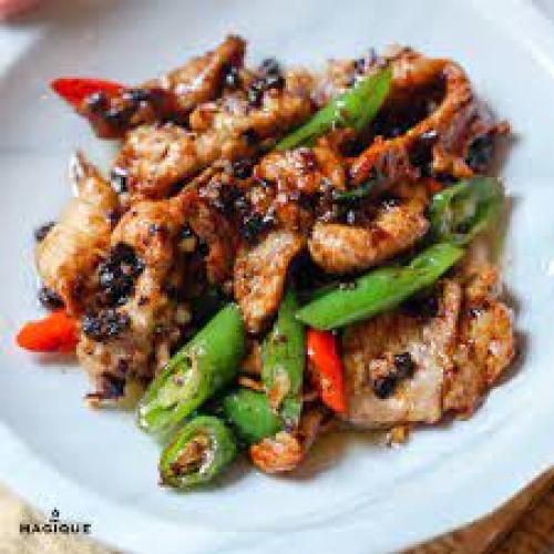 STIR FRIED PORE WITH GREEN BEANS