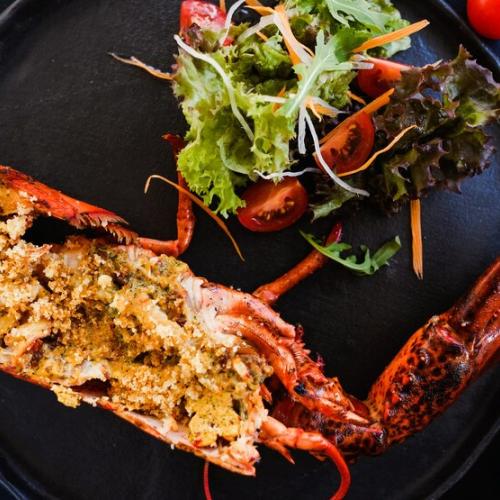 Fried Lobster in Black Pepper Sauce 100g
