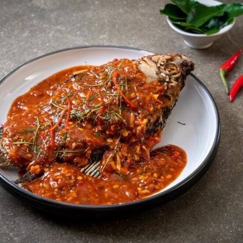 Deep Fried Garoupa with Lemon Grass & Chili Sauce 100g at Barracuda