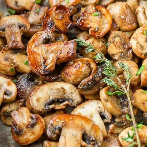 Fried White Mushroom With Garlic