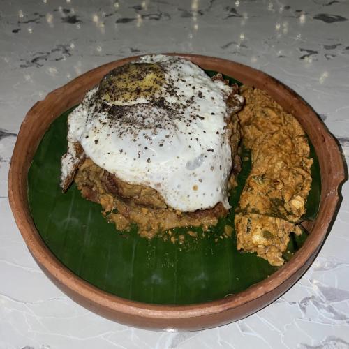 Set Parotta at Golden Curry 