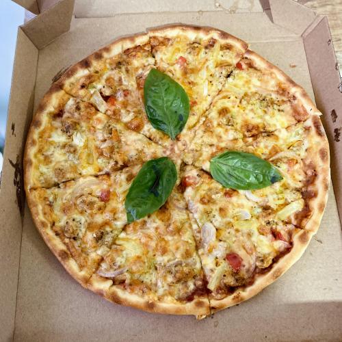 Chicken Ham and Bacon Pizza