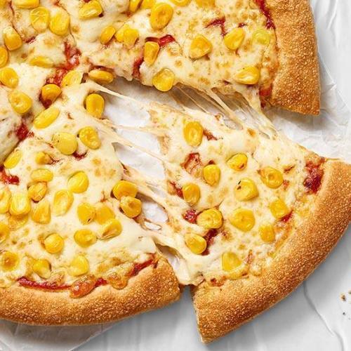 GOLDEN CORN PIZZA 